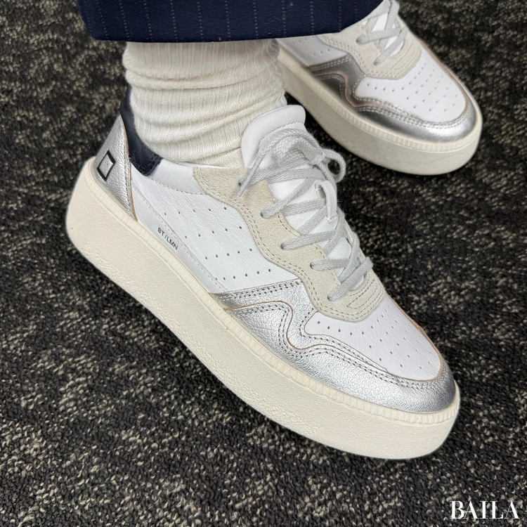 デイト FUGA LAMINATED 履いた様子