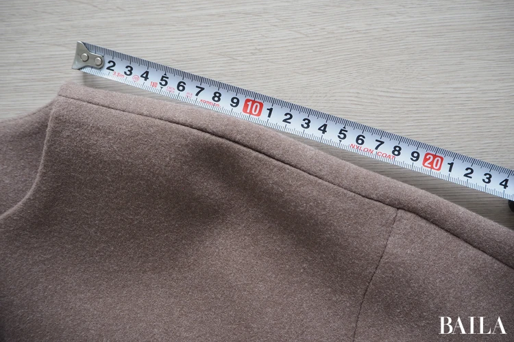 青山商事　スーツスクエア　CHANTOWA ウールライクノーカラーコート　￥21890　ブラウン　サイズ38　162cm　肩（襟〜切り替え部分）：約19cm