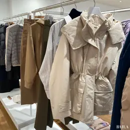 ユニクロ　ハイブリッドダウンコート　コーディネート例