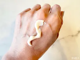 03 SHEER ECRU（シアーエクリュ）