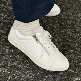 エルーラ　sapofeet　履いた様子