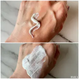 アリィー　クロノビューティ　フェイシャルジェルUV EX　手の甲　実際に塗ってみた