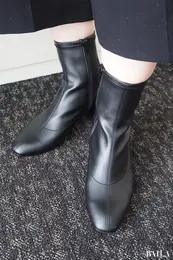 ワシントン靴店　晴雨兼用ショートブーツ　￥17600　ブラック　Lサイズ　24.0cm　24.5cm 162cm　色み