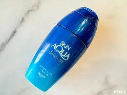 スキンアクア　日焼け止め　ヒアルロンセラムUV ￥1320（編集部調べ）