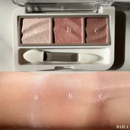 ブルべ夏　パーソナルカラー　プチプラコスメ　アイシャドウ 　セザンヌ 「ライティングアップアイシャドウ 02」