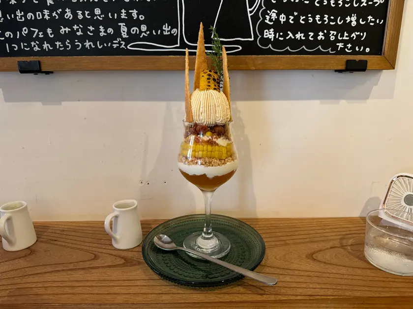 【夏限定】とうもろこしがパフェに変身！おしゃれ外苑前パフェバーとは？
