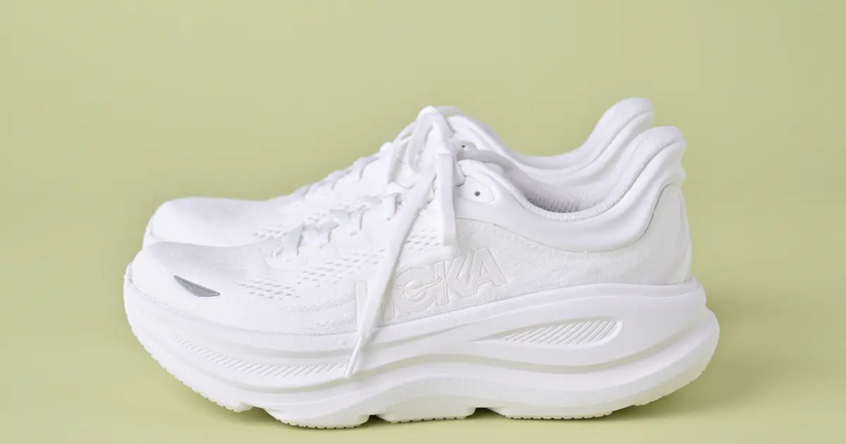 ホカ 白スニーカー】着用レビューも! BONDI 9(ボンダイ ナイン)は ホカ 白スニーカー】着用レビューも! BONDI 9(ボンダイ ナイン)は