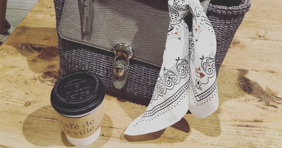 大流行中のバンダナ柄スカーフがあるといいこと Baila