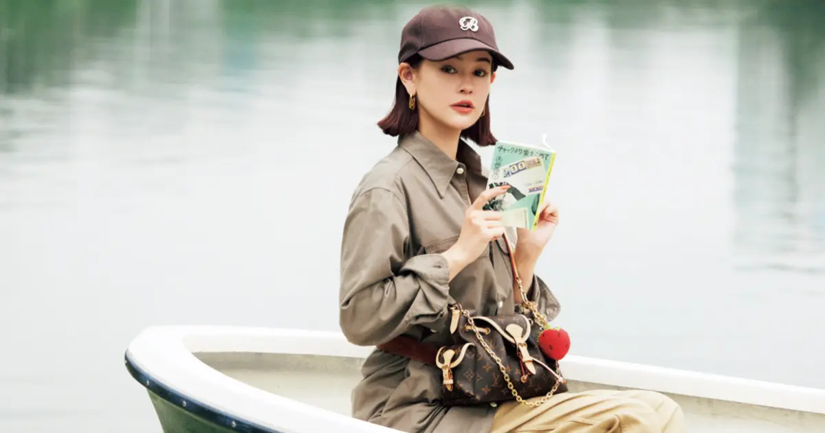 ルイ・ヴィトン】新作バッグ「オデッセイ PM」に文庫本を忍ばせ