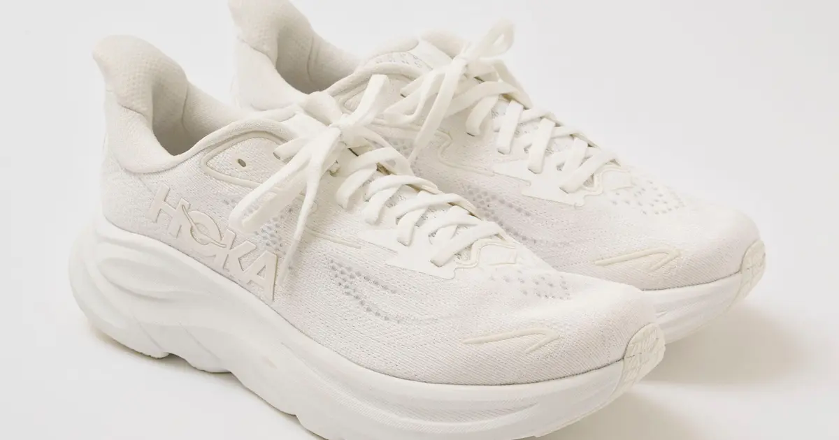 HOKA】クリフトン 10は歩きやすくてはかない理由がない！スニーカーの