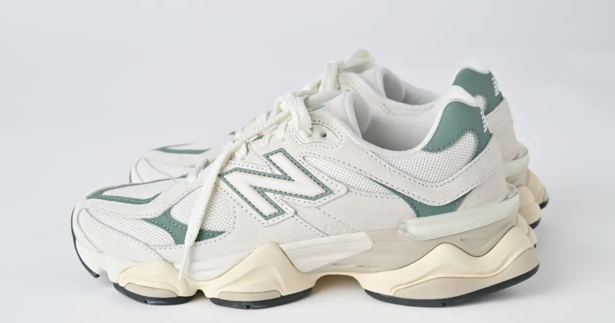 ニューバランス日本にわうつてないとおもいますかいがいす ニューバランス NEW BALANCE スニーカー : KOMEHYO ONLINESTORE