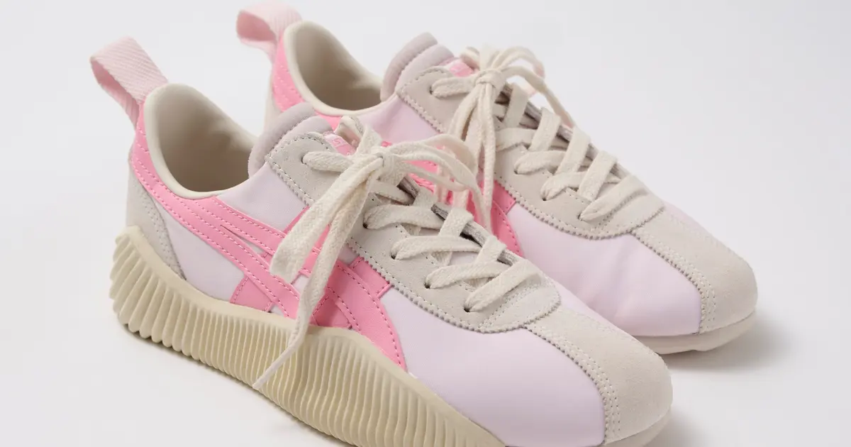 オニツカタイガー】マラソンシューズのような身軽さ！ 「アクロモント