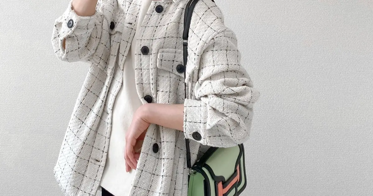 大人気♡ZARA♡お洒落セレブツイードジレ♡ゴールドボタン 千鳥格子 ザラ テーラードジャケット 【L 】ダブルボタン 千鳥格子柄