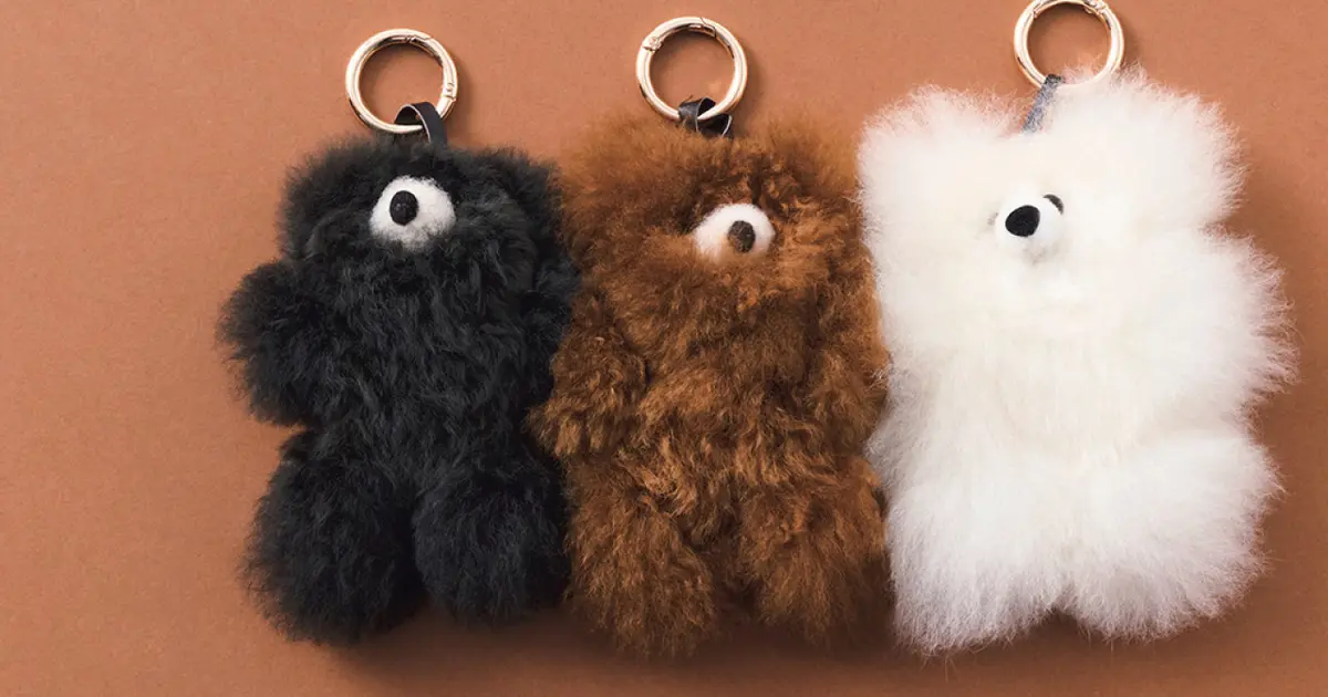 No.956 大人可愛い　チャーム　2ペア コージー×ル タロン】モフモフ可愛い♡ くまのキーチャーム登場