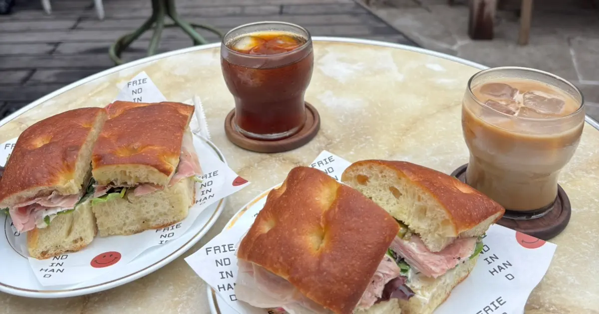 【表参道】休日でも座れる穴場カフェ！Friend in Handで本格サンドウィッチを食べよう♪