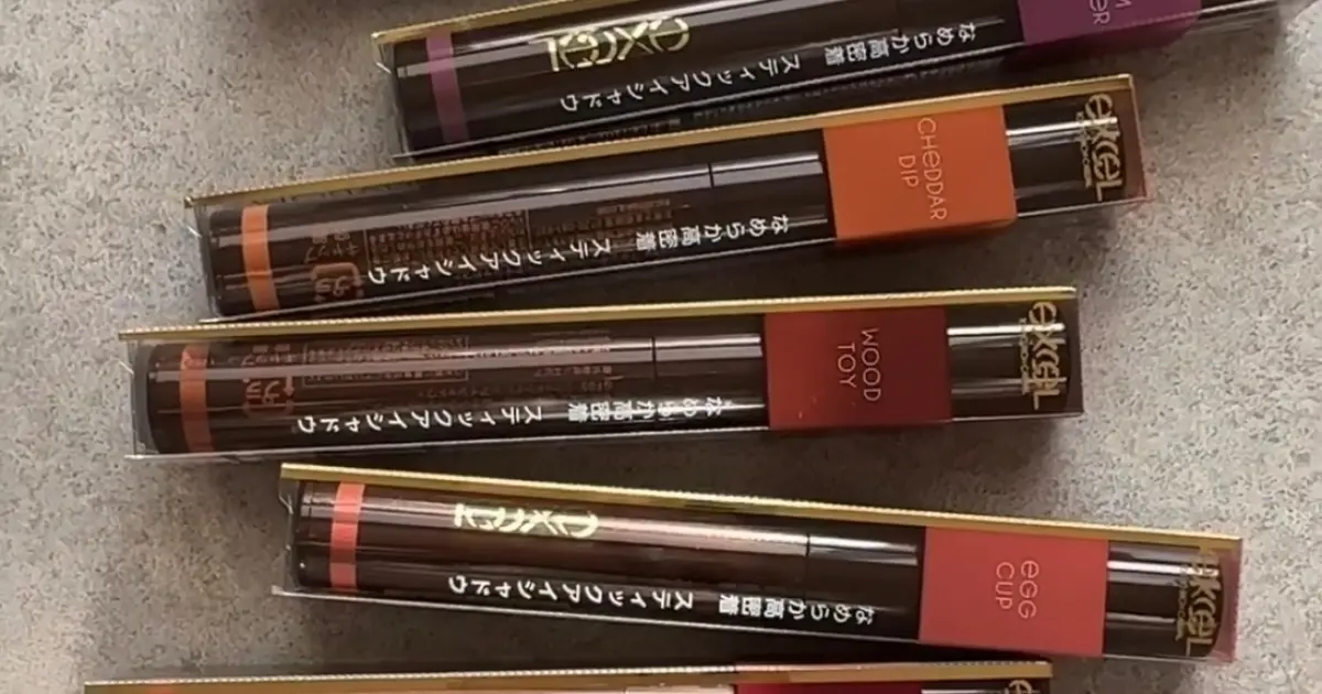 デパコス並みの煌めき【excel】名品アイシャドウ｜＠BAILA（バイラ）