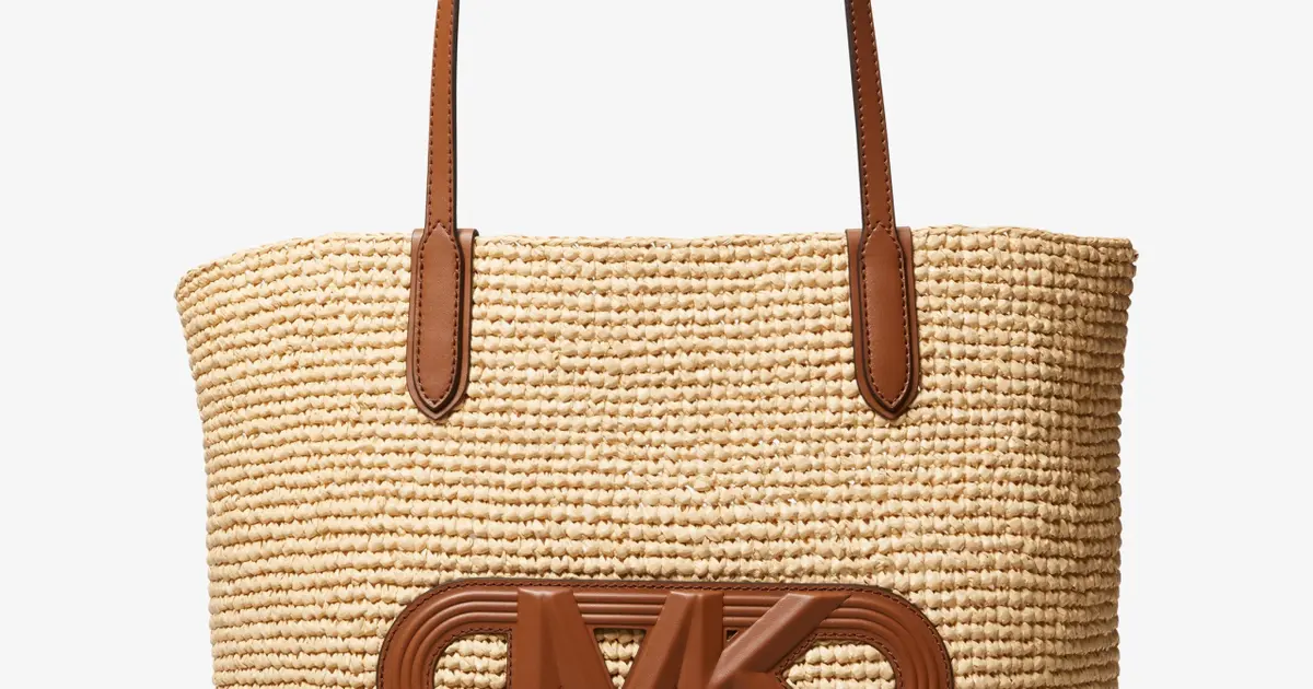 夏の通勤に「マイケル・コース」のカゴバッグ／きちんとしたい月曜日