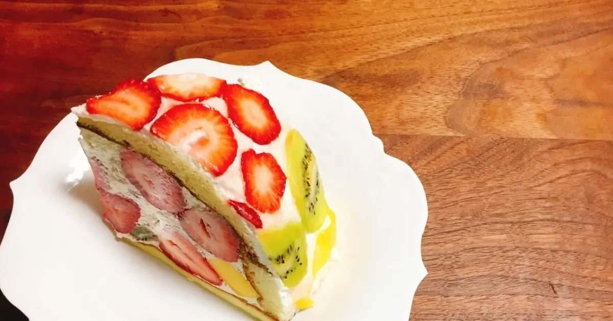 ケーキもパフェもフォトジェニック 昨年７月オープンの 果実園 リーベル 新宿店 Baila