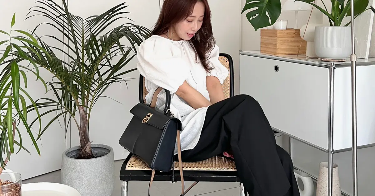 お仕事服コーデ悩む？「万能モノトーン」さえあれば乗り切れる！