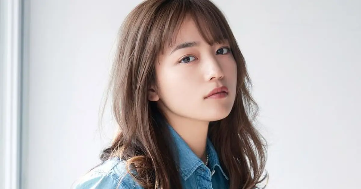 写真】川口春奈のデニムコーデまとめ｜＠BAILA（バイラ）