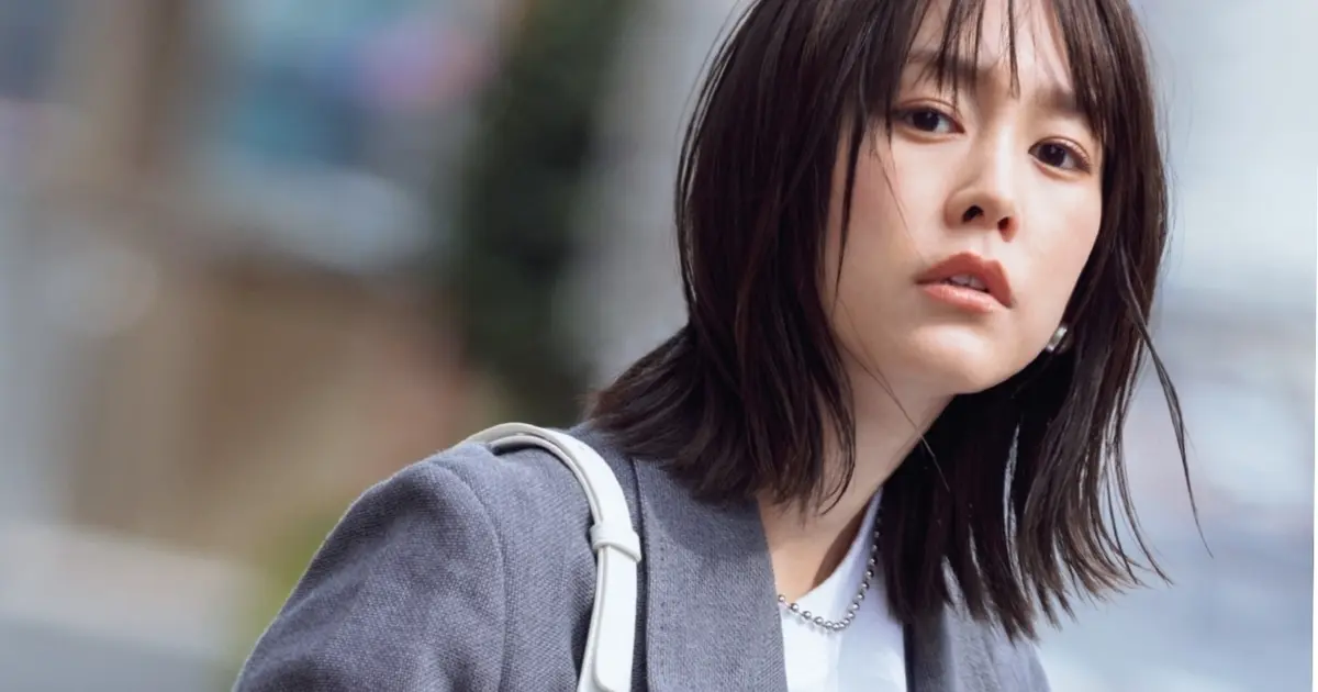 桐谷美玲がナビ！働くバイラ世代の「ゴキゲンに働く服」、新提案