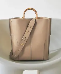 ロペ エポール　BAMBOO BAG Large　ベージュ系