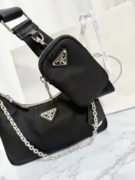 【プラダ】新作バッグほかおすすめアイテム（写真）_1_18