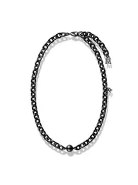 パッショノワール ネックレス￥495000（黒蝶真珠・銀製〈ブラックロジウム仕上げ〉）