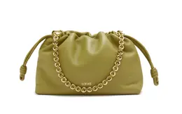 ロエベのショルダーバッグ　フラメンコ