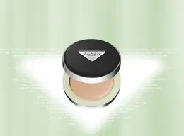 プラダ メッシュ クッション