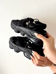 NIKE エアマックスココ