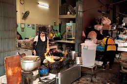 ドラマ「ストリート・グルメを求めて:アジア」Netflixシリーズ　独占配信中