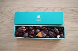 アムール　デュ　ショコラ　2025　高島屋　タカシマヤ　バレンタイン　チョコ　Artichoke　chocolate　　アーティチョーク　チョコレート　Nuts　＆　Fruits　ナッツ　フルーツ
