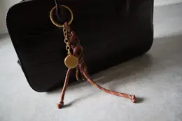 ZARA ザラ　チャーム　バッグ　プチプラ　トレンド