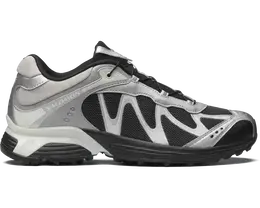 サロモン　XT-WHISPER　Black / Ftw Silver / Vanilla Ice