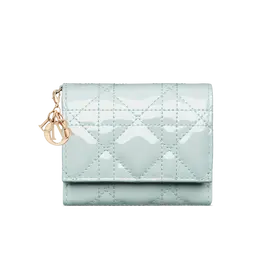 DIOR（ディオール）の財布「Lady Dior Lotus ウォレット」
