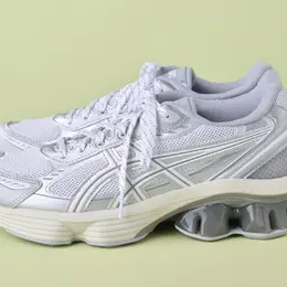 【大人の白スニーカー】通勤や街歩きにも（写真）_1_20