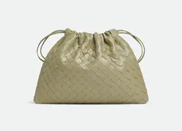 ボッテガ・ヴェネタ　ダストバッグ　ベージュ