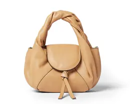 「FENDI（フェンディ）」のバッグ「フェンディ スパイ ミニ」