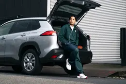 ブランドアンバサダーの富樫勇樹選手が着用