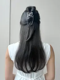 30代　髪型・ロングのバック