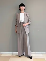 プラステ　トリアセブレンドダブルジャケット&トリアセブレンド2タックワイドパンツ　スタッフ着用画像