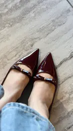 フラットシューズ　トレンド