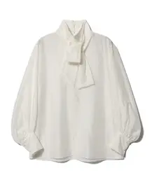 エストネーション　シルク ボウタイ ブラウス　￥33000