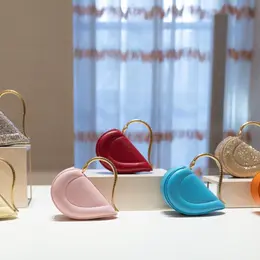 【フォトギャラリー】新作続々♪ 手に入れたいバッグをチェック！_1_3