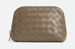 ボッテガ・ヴェネタのイントレチャート　ポーチ