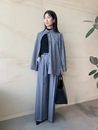 プラステ　セットアップ　プレス着用画像　