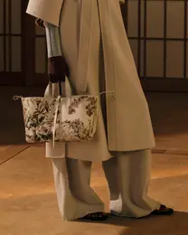 ディオール　ディオール トゥジュール　フラワーバッグ