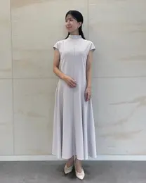 プラステ　アムンゼンジャージーワンピース　プレス着用画像