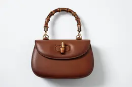 グッチのハンドバッグ　「グッチ バンブー 1947」